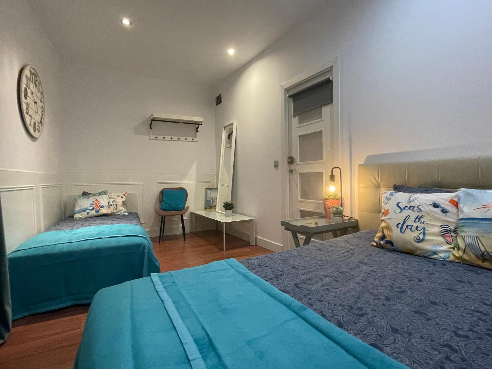 Moll De La Fusta Rooms - Barcelona — Photos 2